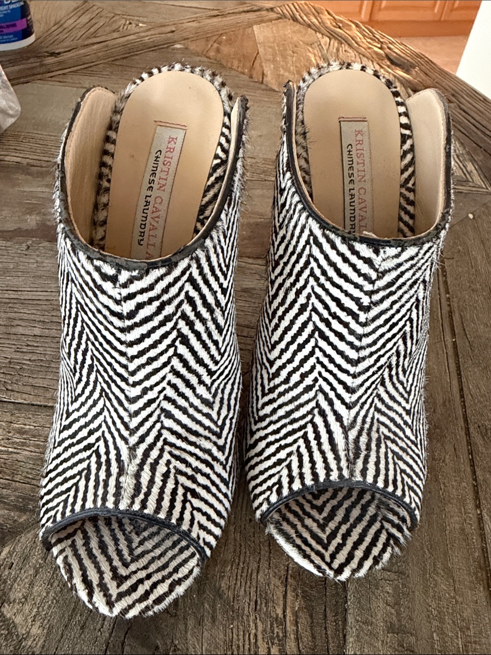 Chinese Laundry Zebra-Print Open-Toe Mule - Black & White
